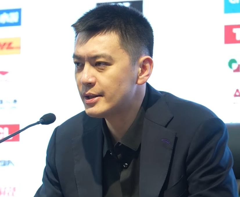 输山东发布会!杨鸣与莫兰德直指关键球问题,但满意球队发挥!